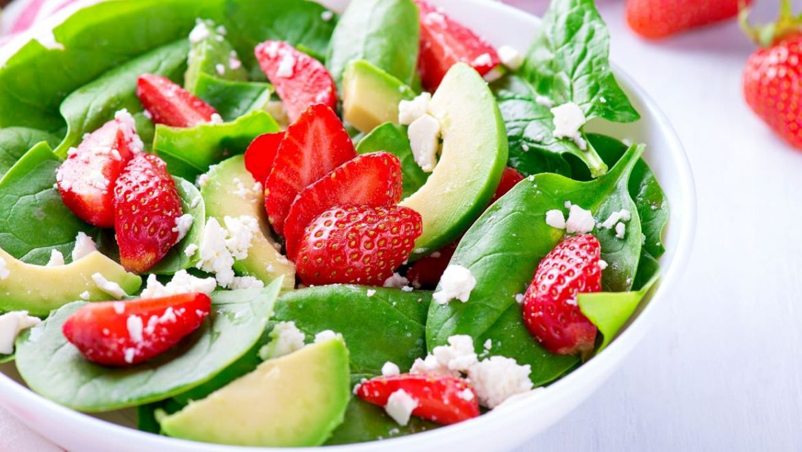 Receta Ensalada Con Fresas Aguacate Y Queso Fresco