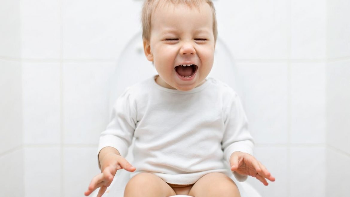 como enseñarle a el niño ir a el baño